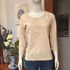 NWT northern reflections size small Elegant Cream Women's Top